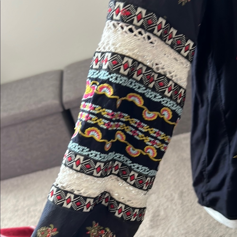 Akemi and Kin Anthropologie Embroidered Black Blouse - 6P - Picture 5 of 12